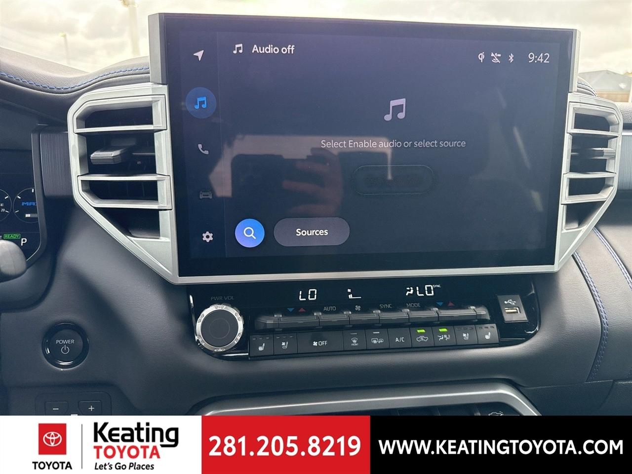 Toyota Tundra Platinum CrewMax 4WD Hybrid 2025