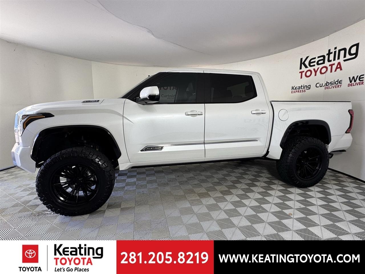 Toyota Tundra Platinum CrewMax 4WD Hybrid 2025