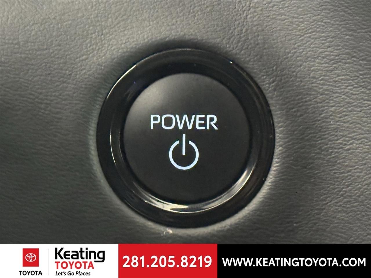 Toyota Tundra Platinum CrewMax 4WD Hybrid 2025