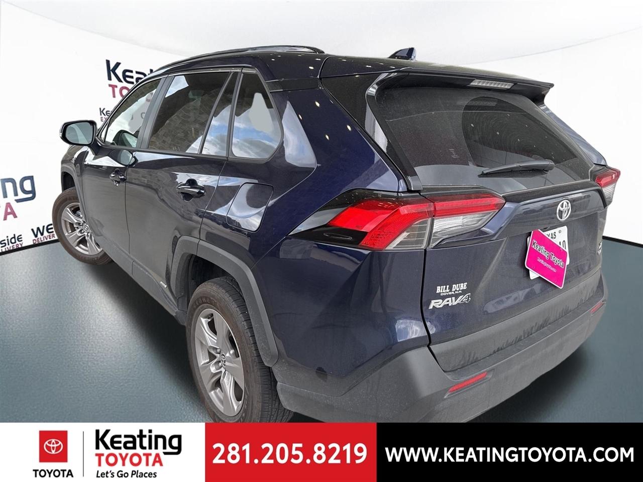 Toyota RAV4 Hybrid XLE 2025