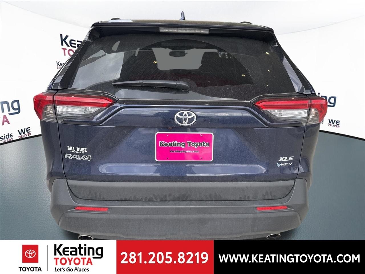 Toyota RAV4 Hybrid XLE 2025