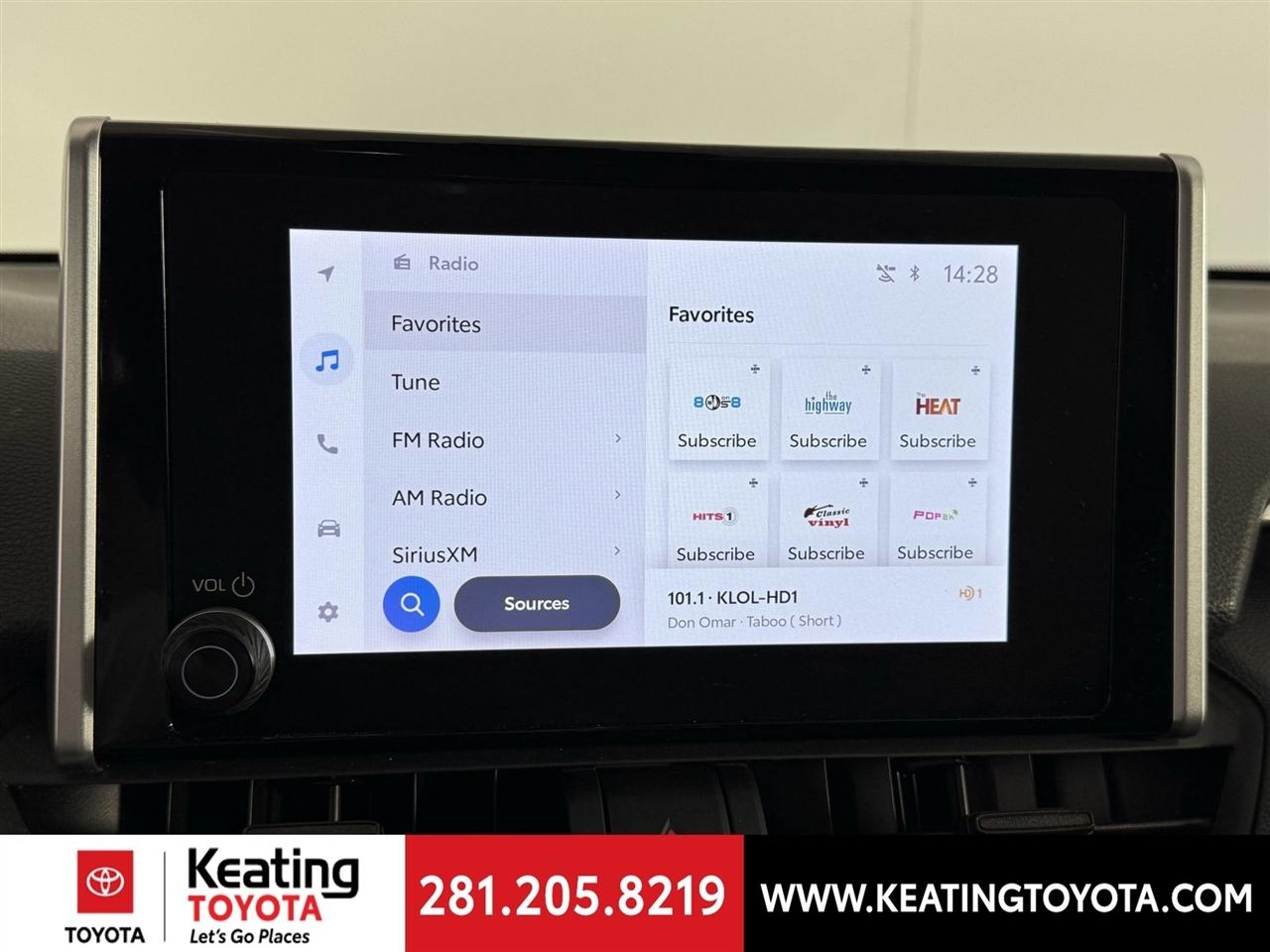 Toyota RAV4 Hybrid XLE 2025