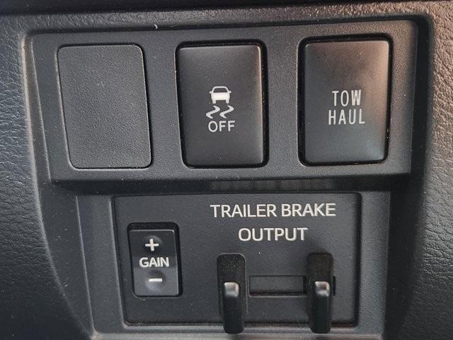 Toyota Tundra SR5 5.7L V8 CrewMax 4WD 2019