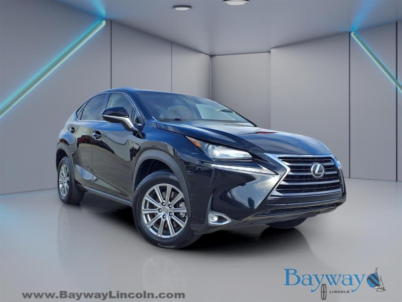 Lexus NX 200t FWD 2017