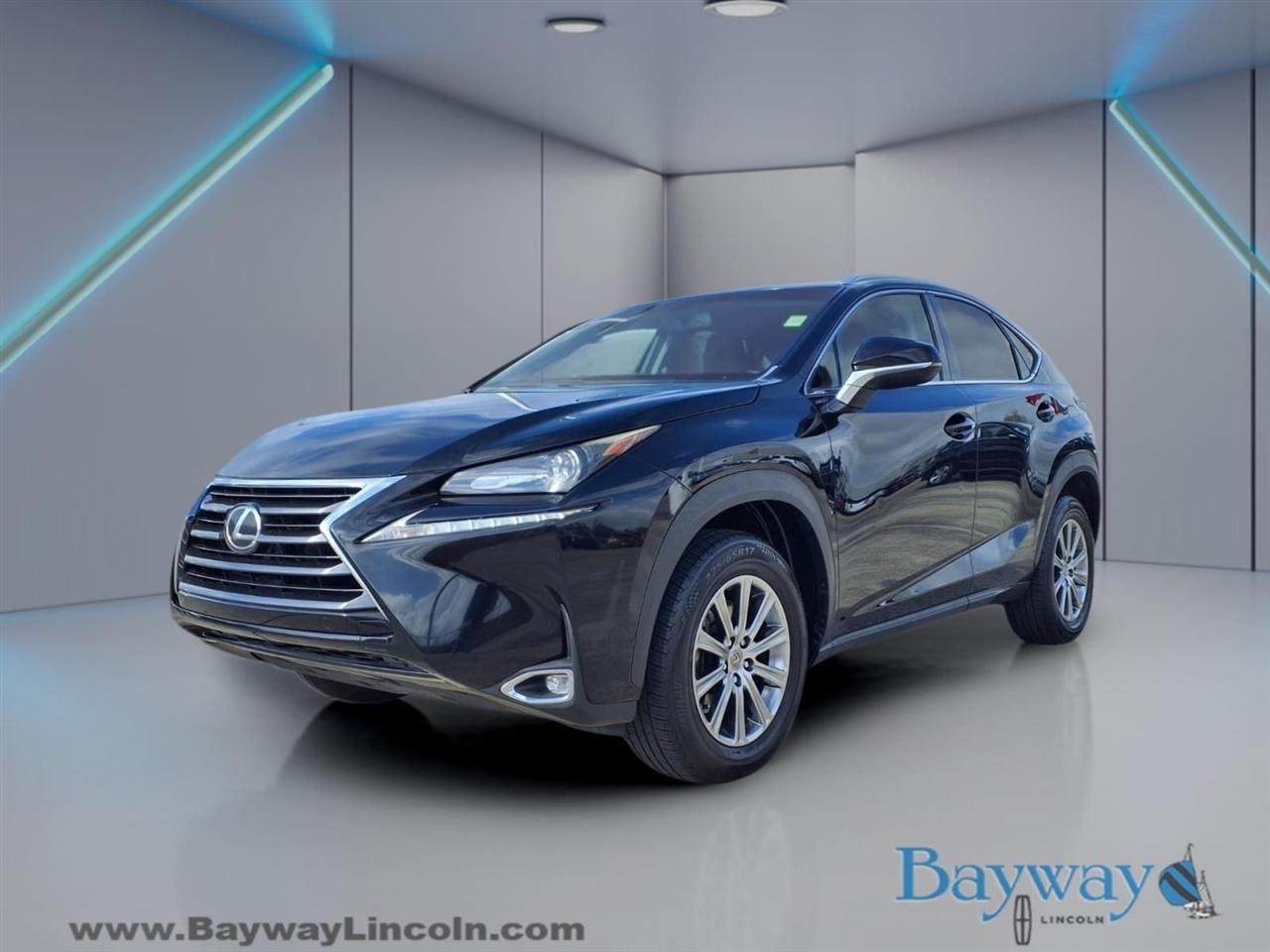 Lexus NX 200t FWD 2017