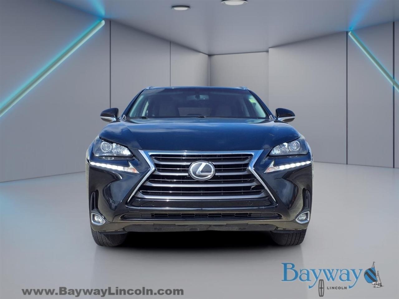 Lexus NX 200t FWD 2017
