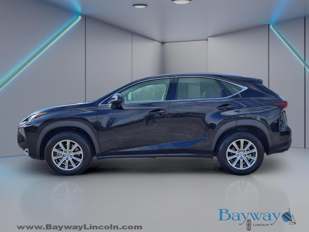 Lexus NX 200t FWD 2017