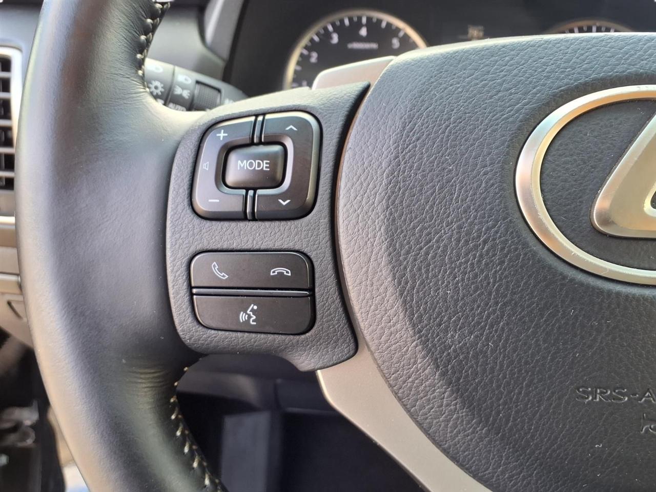 Lexus NX 200t FWD 2017