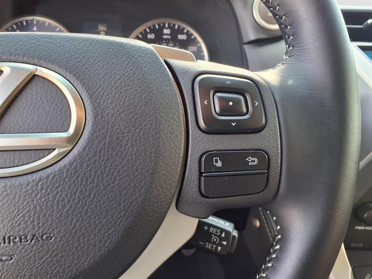 Lexus NX 200t FWD 2017