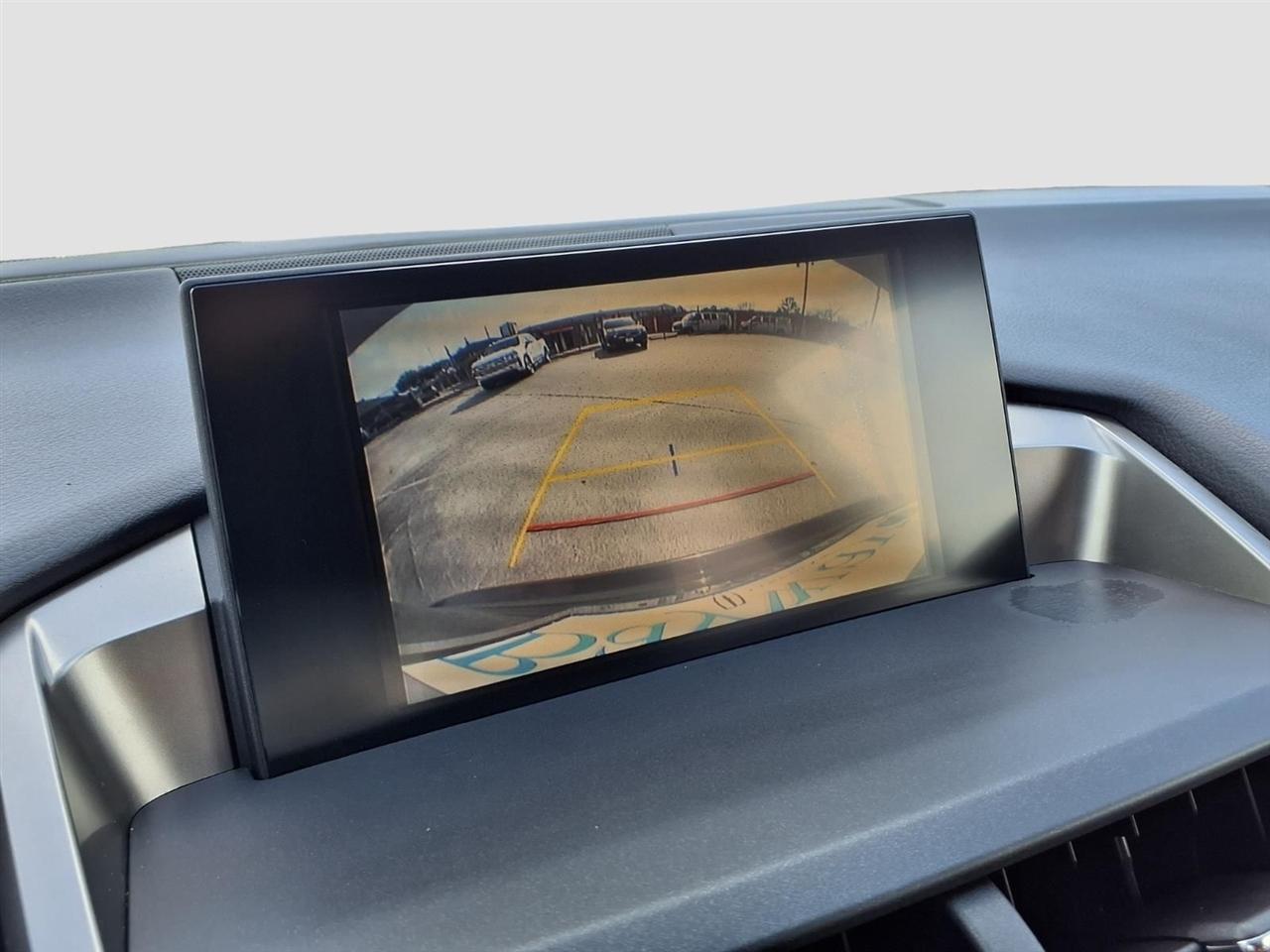 Lexus NX 200t FWD 2017