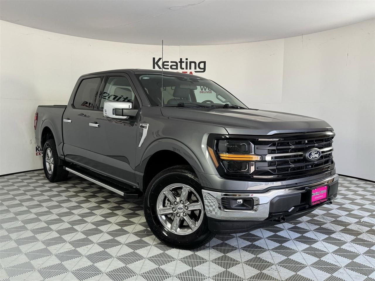 Ford F-150 XLT SuperCrew 4WD 2025