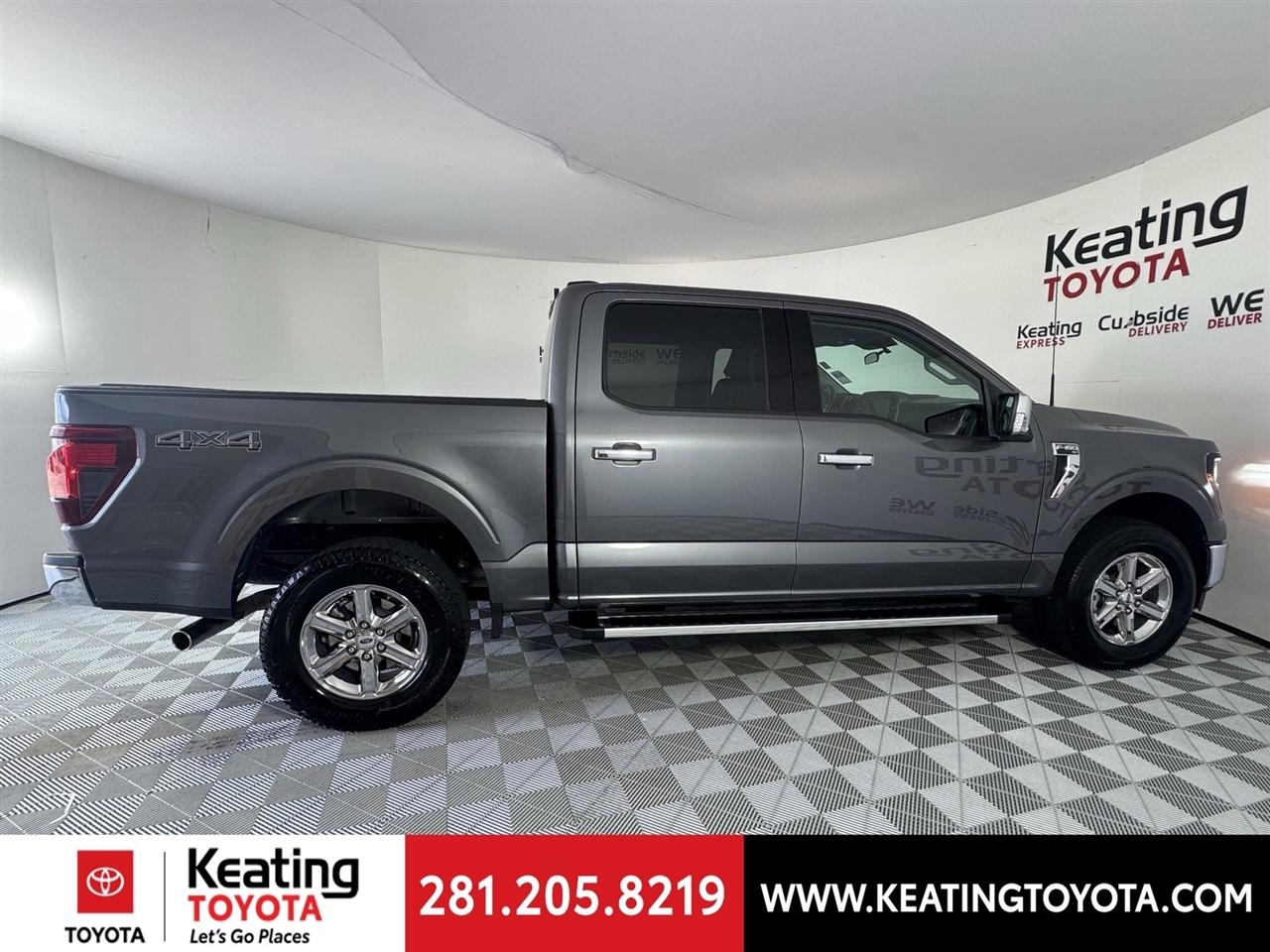 Ford F-150 XLT SuperCrew 4WD 2025