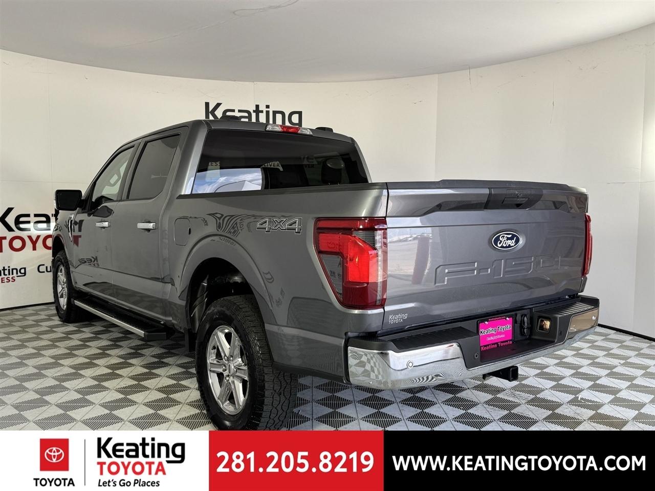 Ford F-150 XLT SuperCrew 4WD 2025