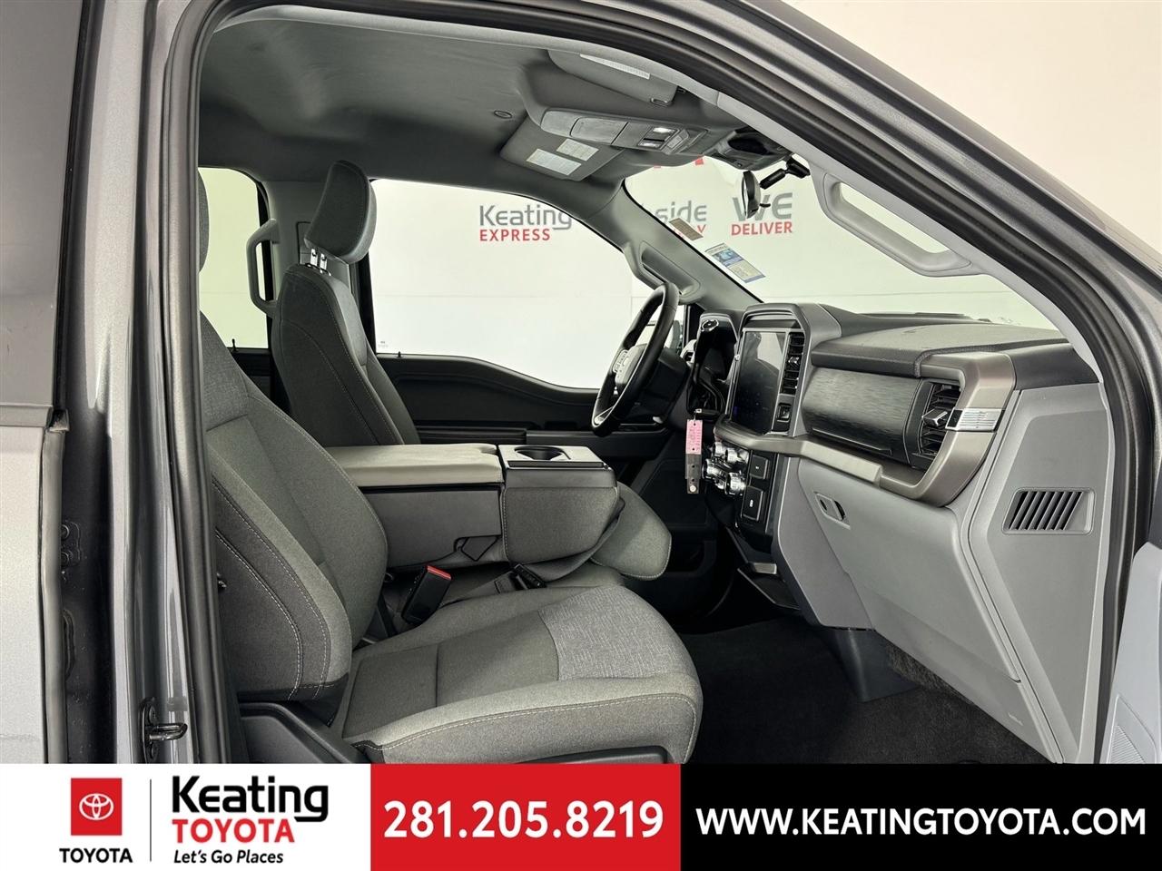 Ford F-150 XLT SuperCrew 4WD 2025