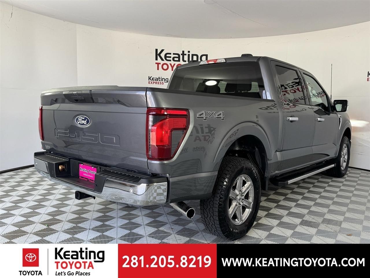 Ford F-150 XLT SuperCrew 4WD 2025