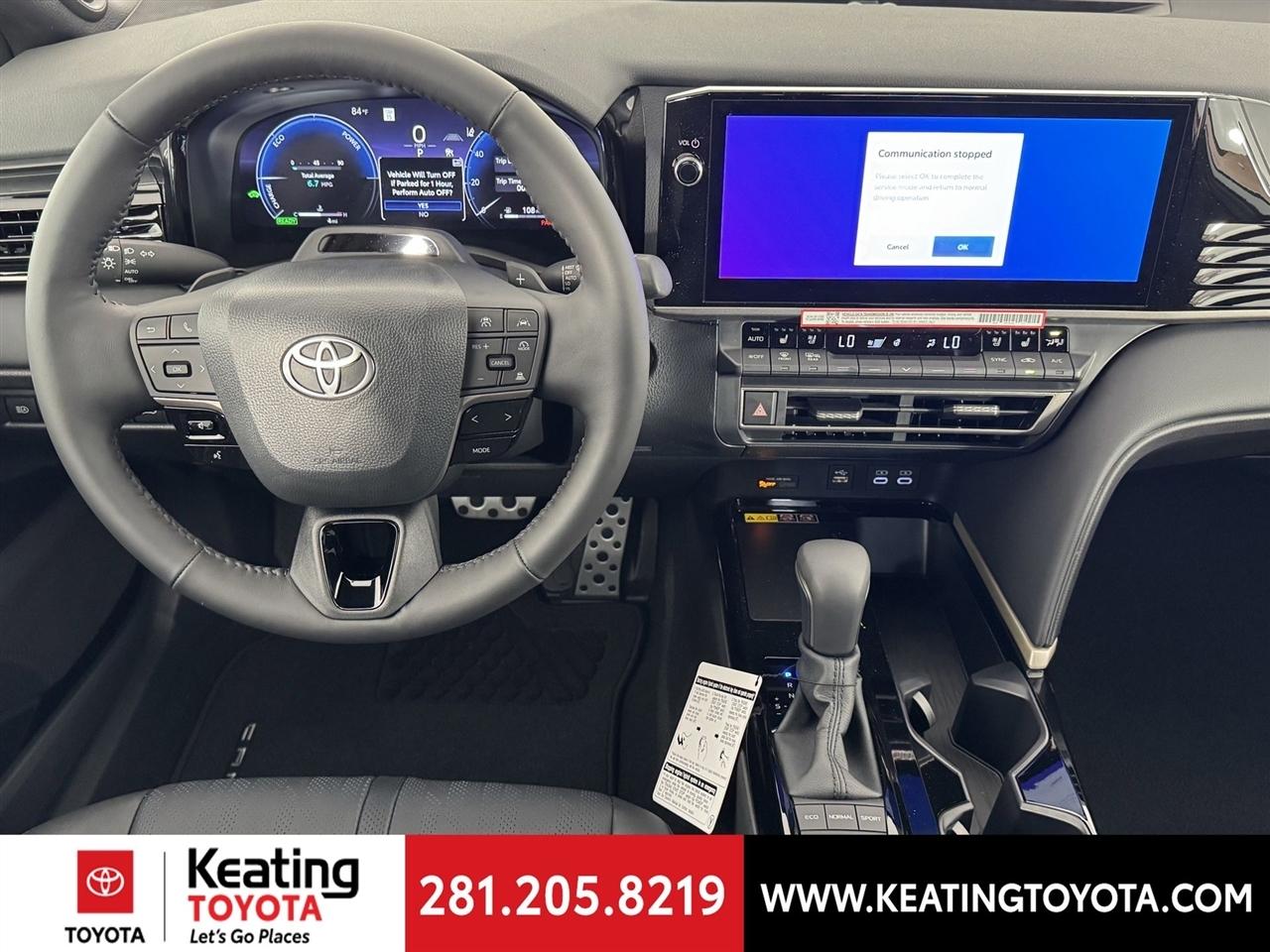 Toyota Camry Hybrid XLE 2026