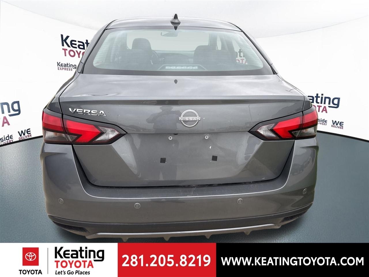 Nissan Versa SV 2025