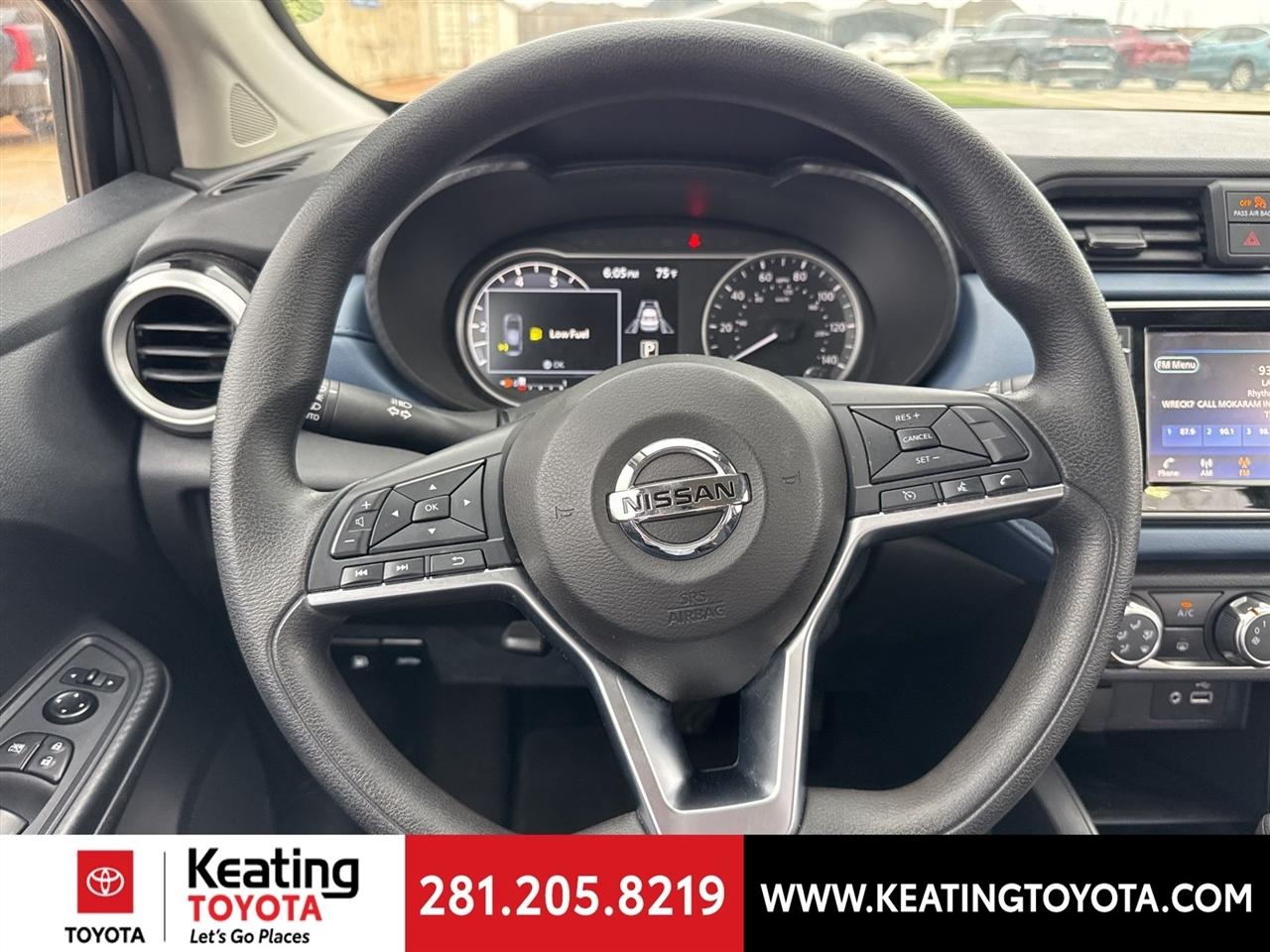 Nissan Versa SV 2025