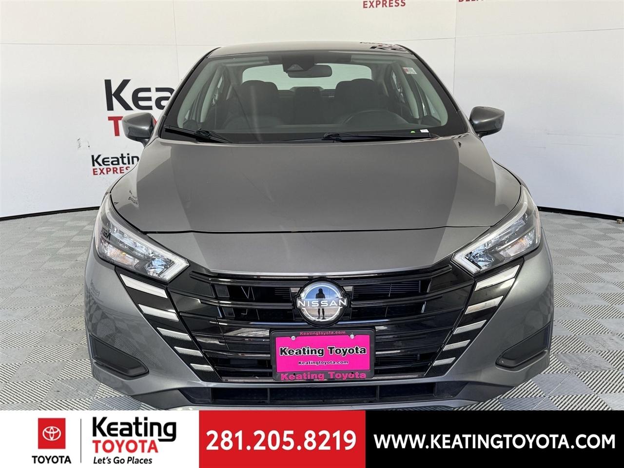 Nissan Versa SV 2025