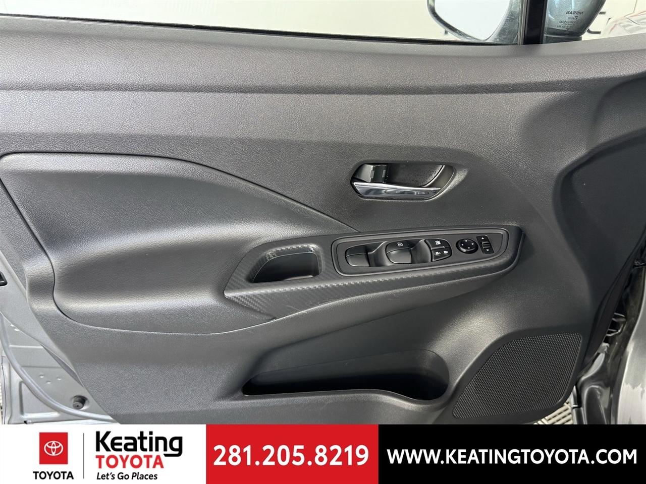 Nissan Versa SV 2025