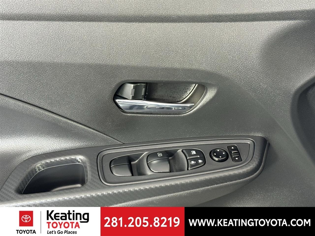 Nissan Versa SV 2025