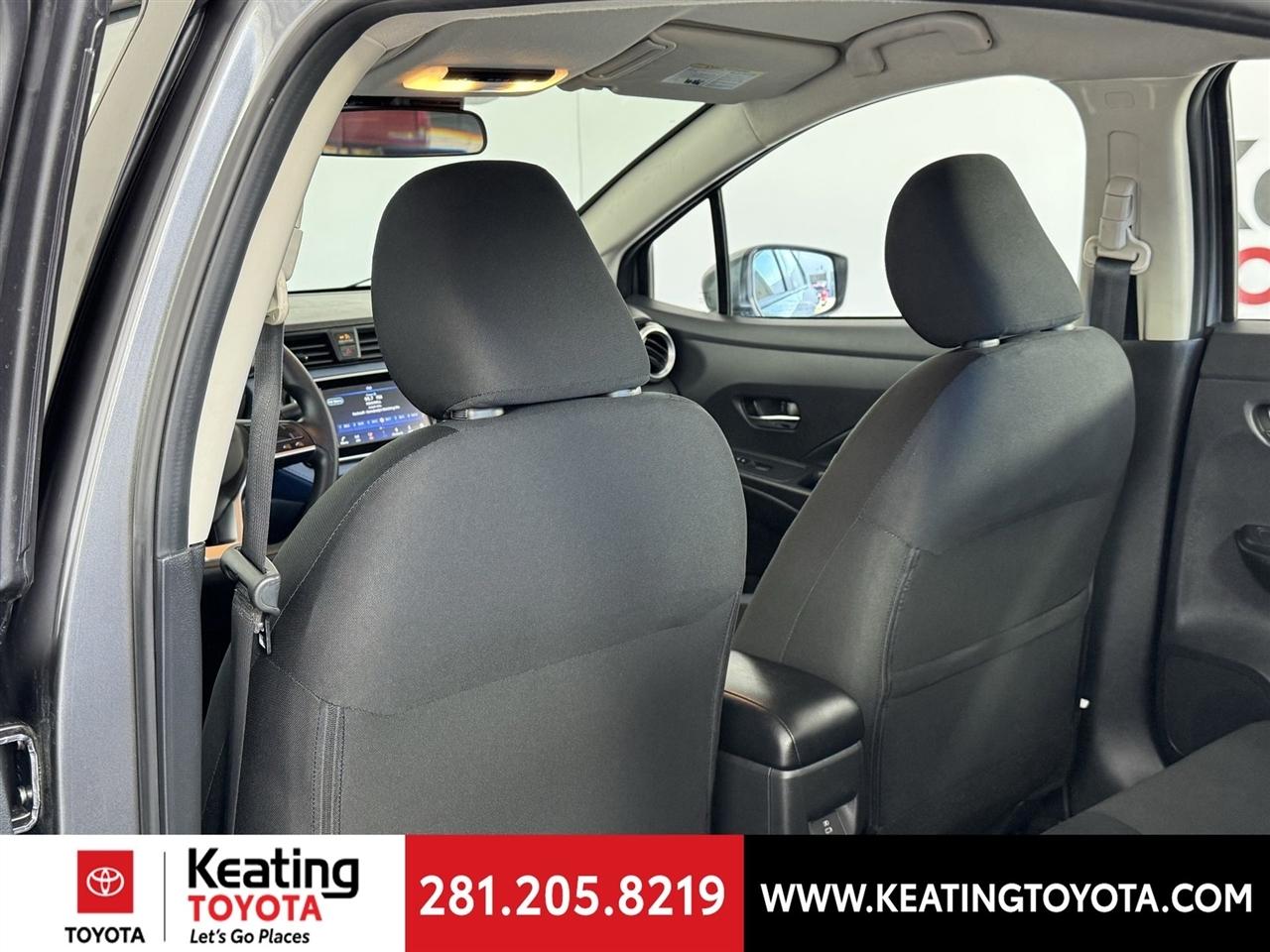 Nissan Versa SV 2025