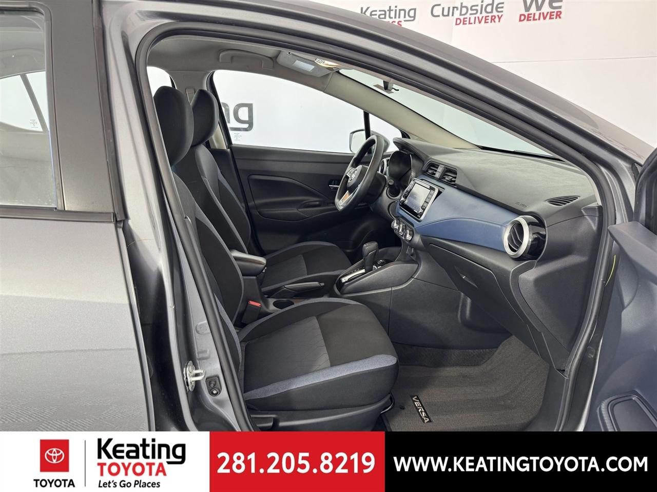 Nissan Versa SV 2025