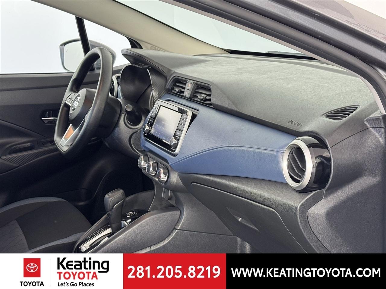 Nissan Versa SV 2025