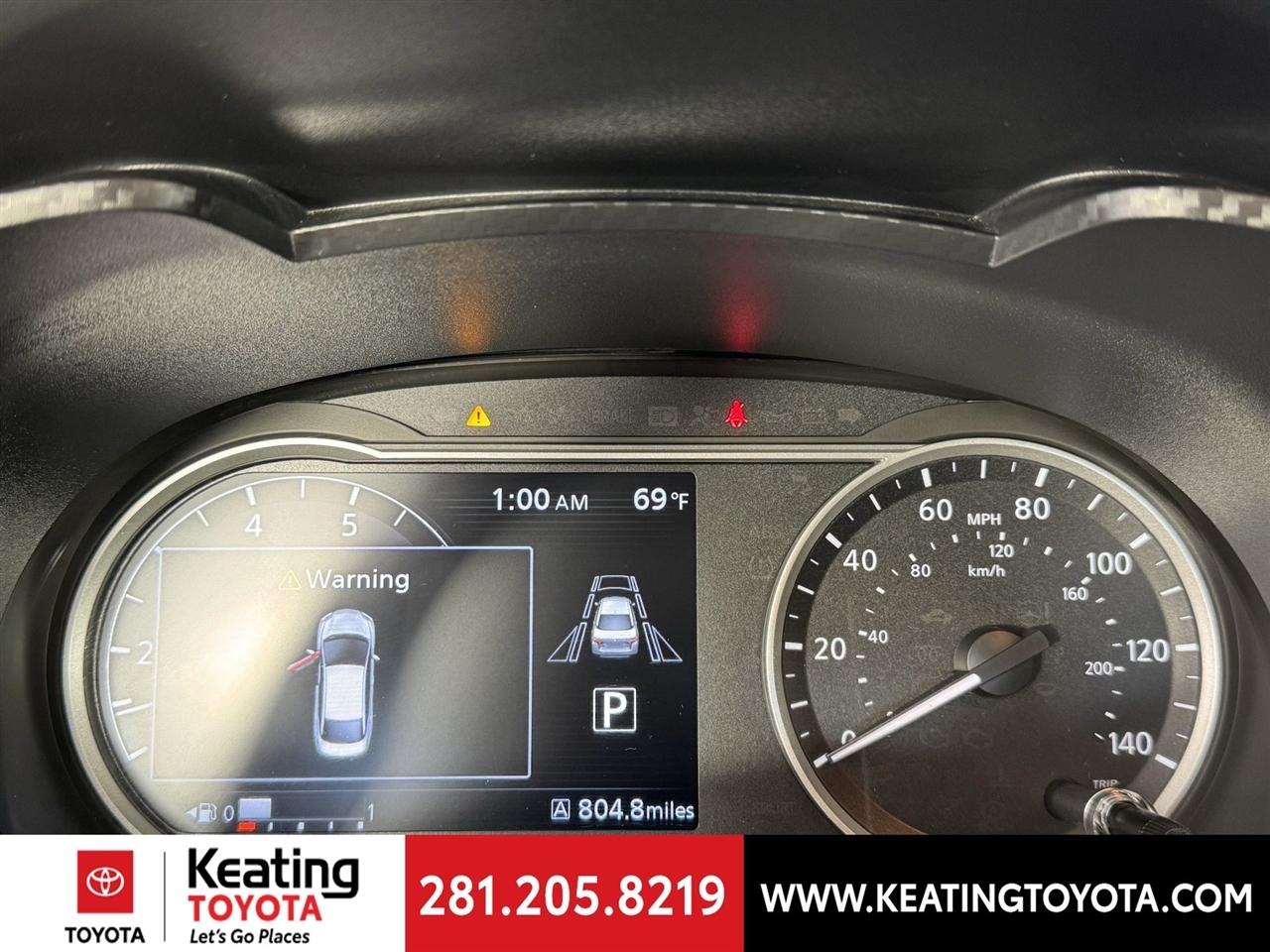 Nissan Versa SV 2025