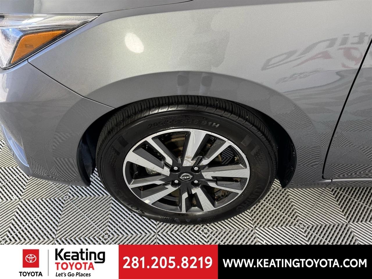 Nissan Versa SV 2025