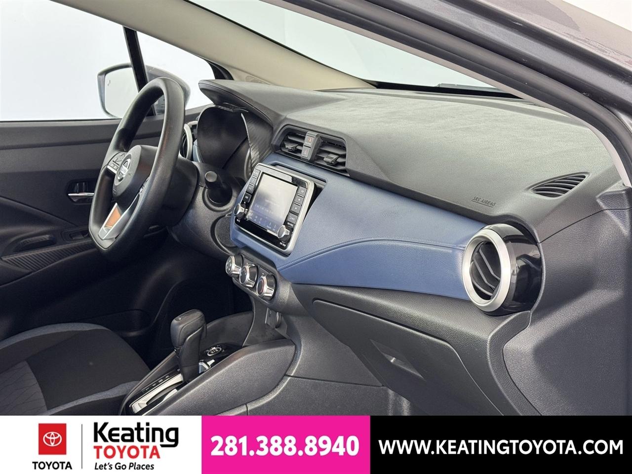 Nissan Versa SV 2025