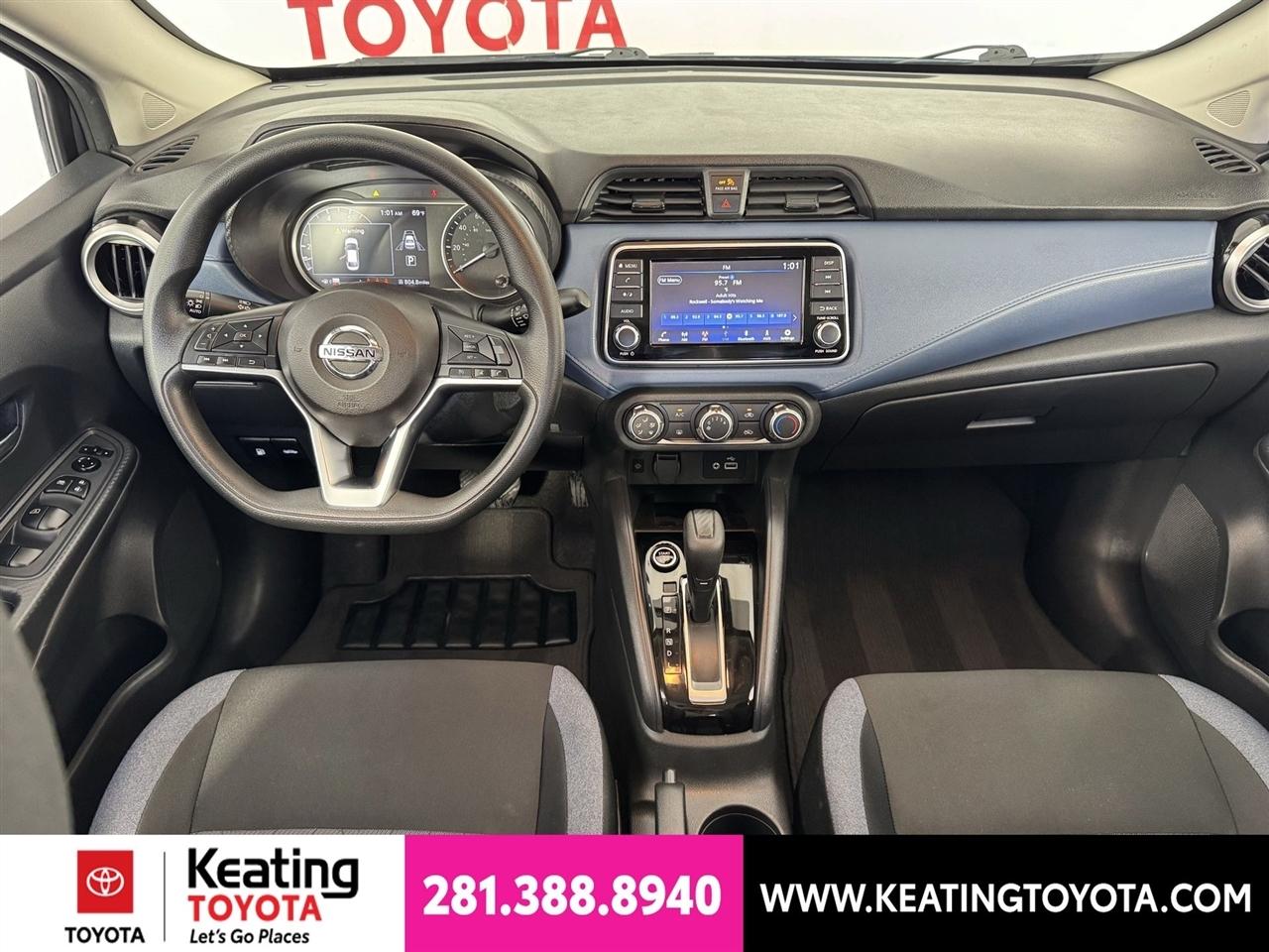 Nissan Versa SV 2025