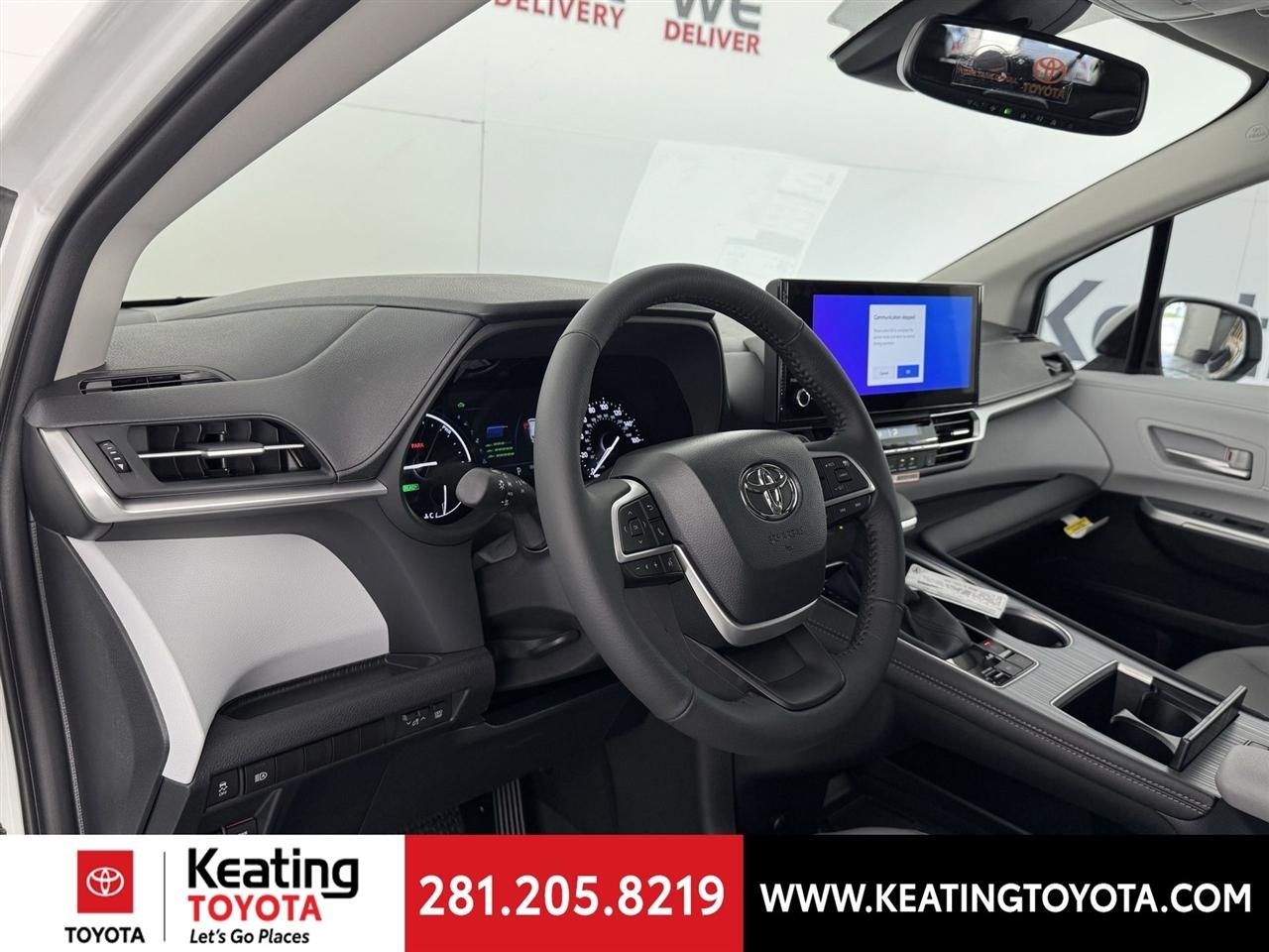 Toyota Sienna XLE 7-Passenger 2026