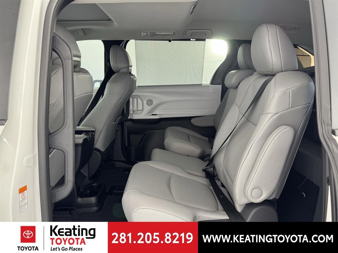 Toyota Sienna XLE 7-Passenger 2026