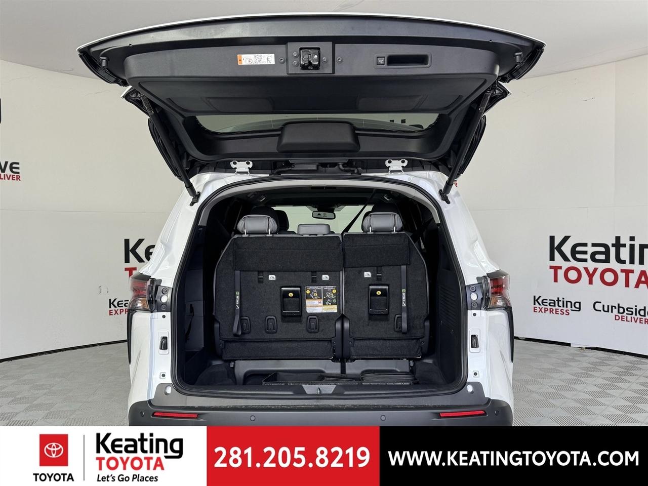 Toyota Sienna XLE 7-Passenger 2026