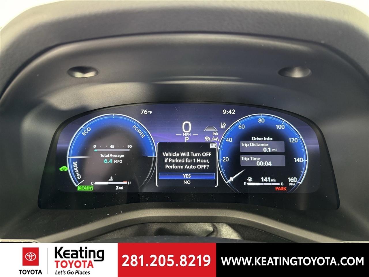 Toyota Camry Hybrid XLE 2026