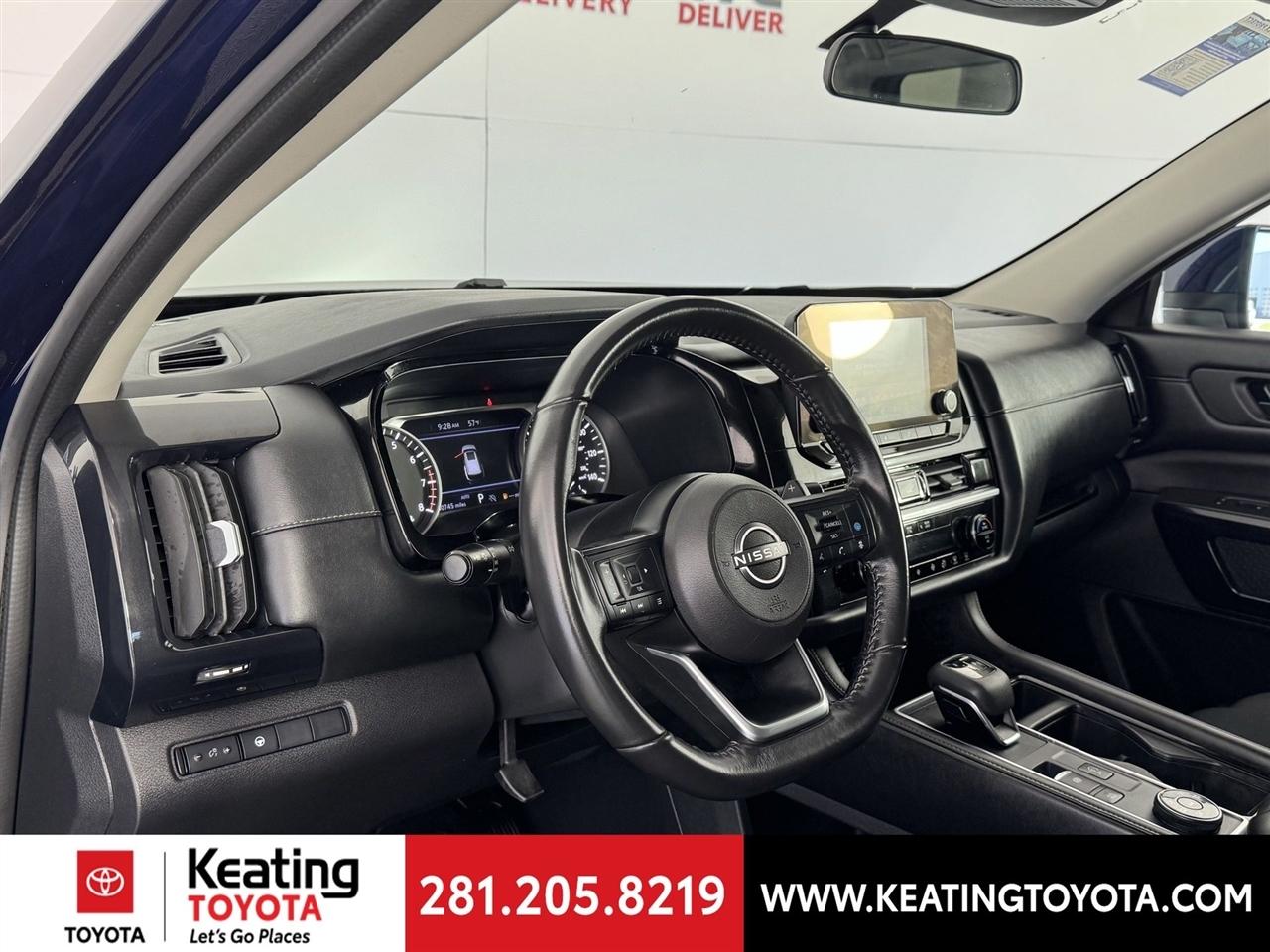 Nissan Pathfinder SV 4WD 2024