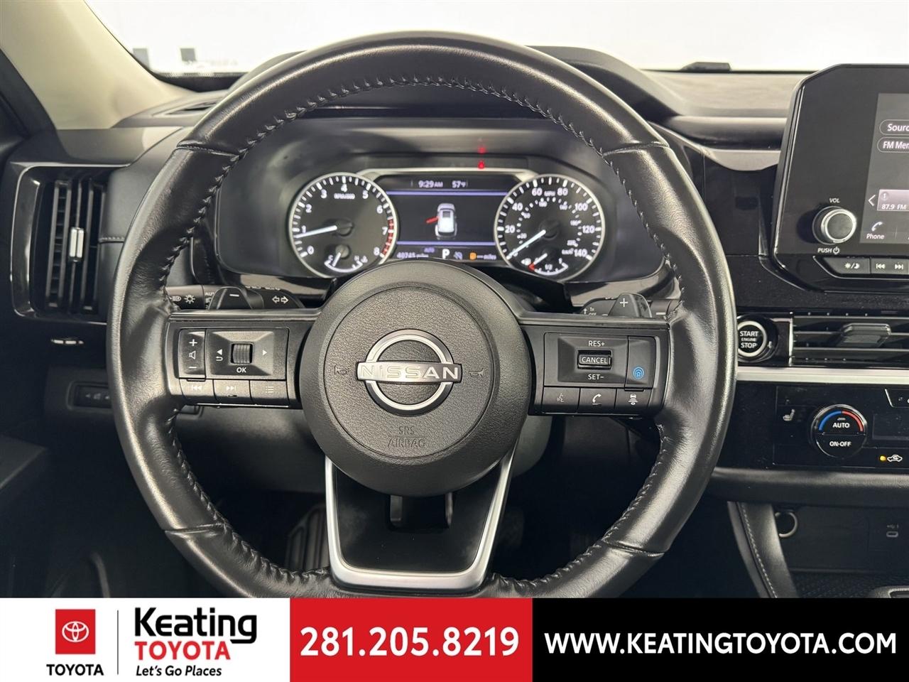 Nissan Pathfinder SV 4WD 2024