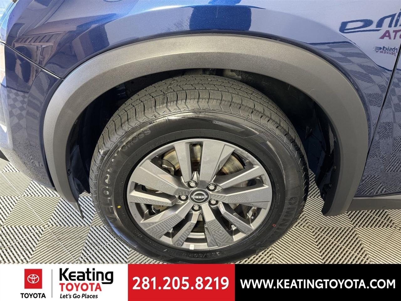 Nissan Pathfinder SV 4WD 2024