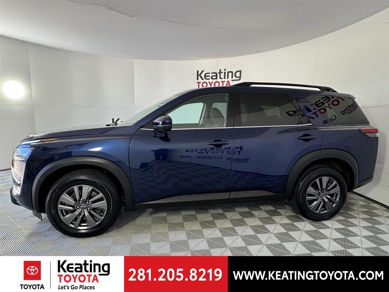 Nissan Pathfinder SV 4WD 2024