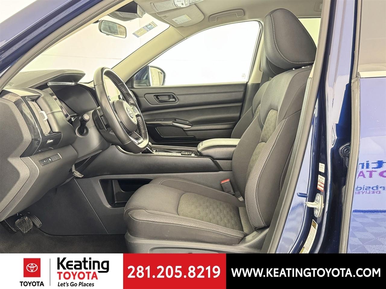 Nissan Pathfinder SV 4WD 2024