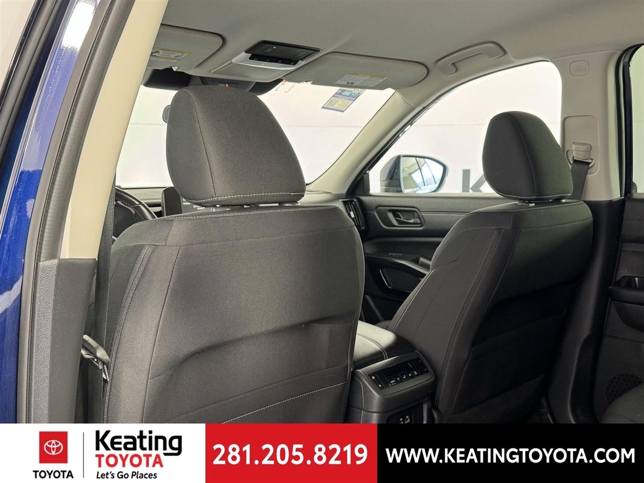 Nissan Pathfinder SV 4WD 2024