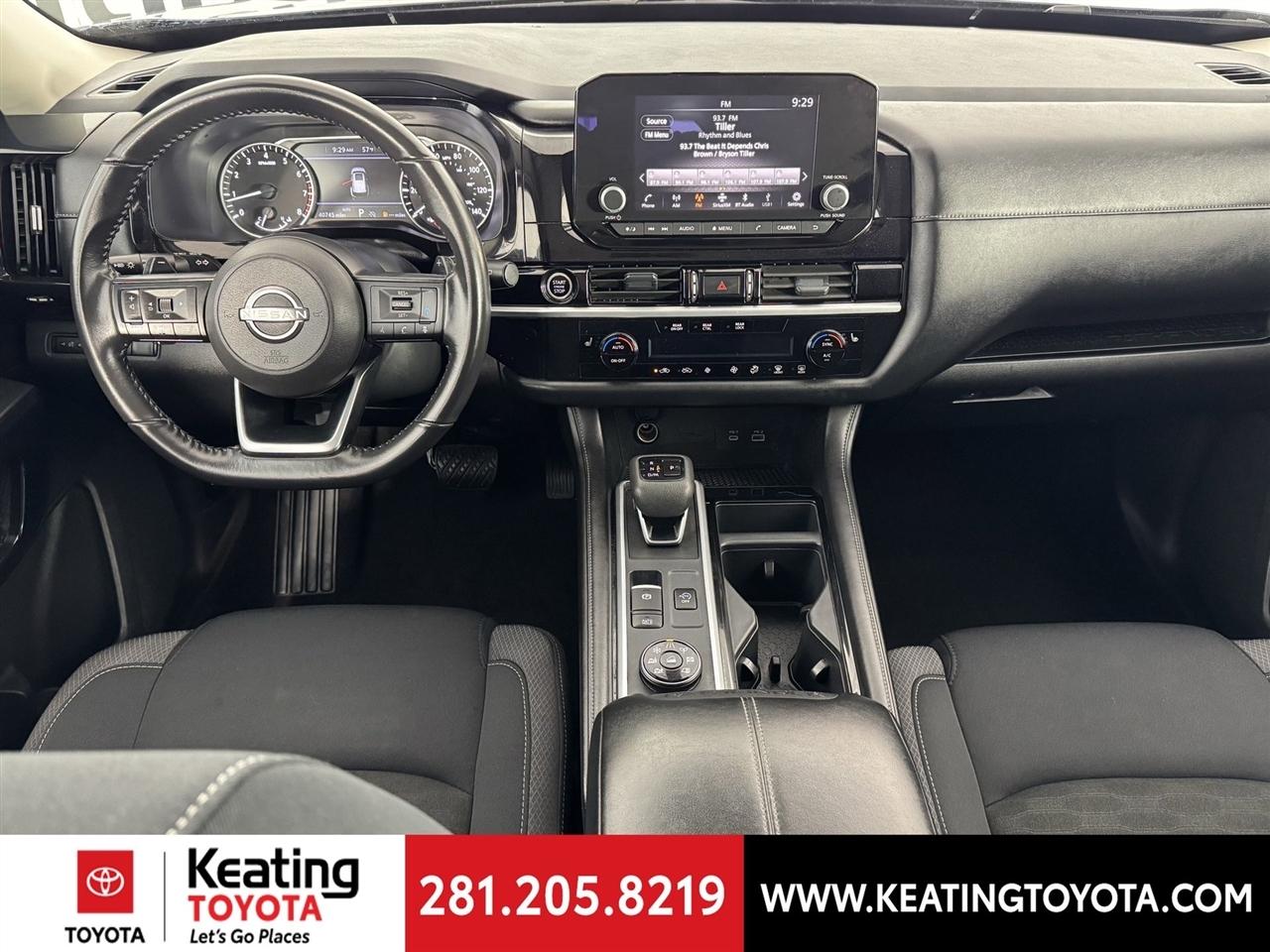 Nissan Pathfinder SV 4WD 2024