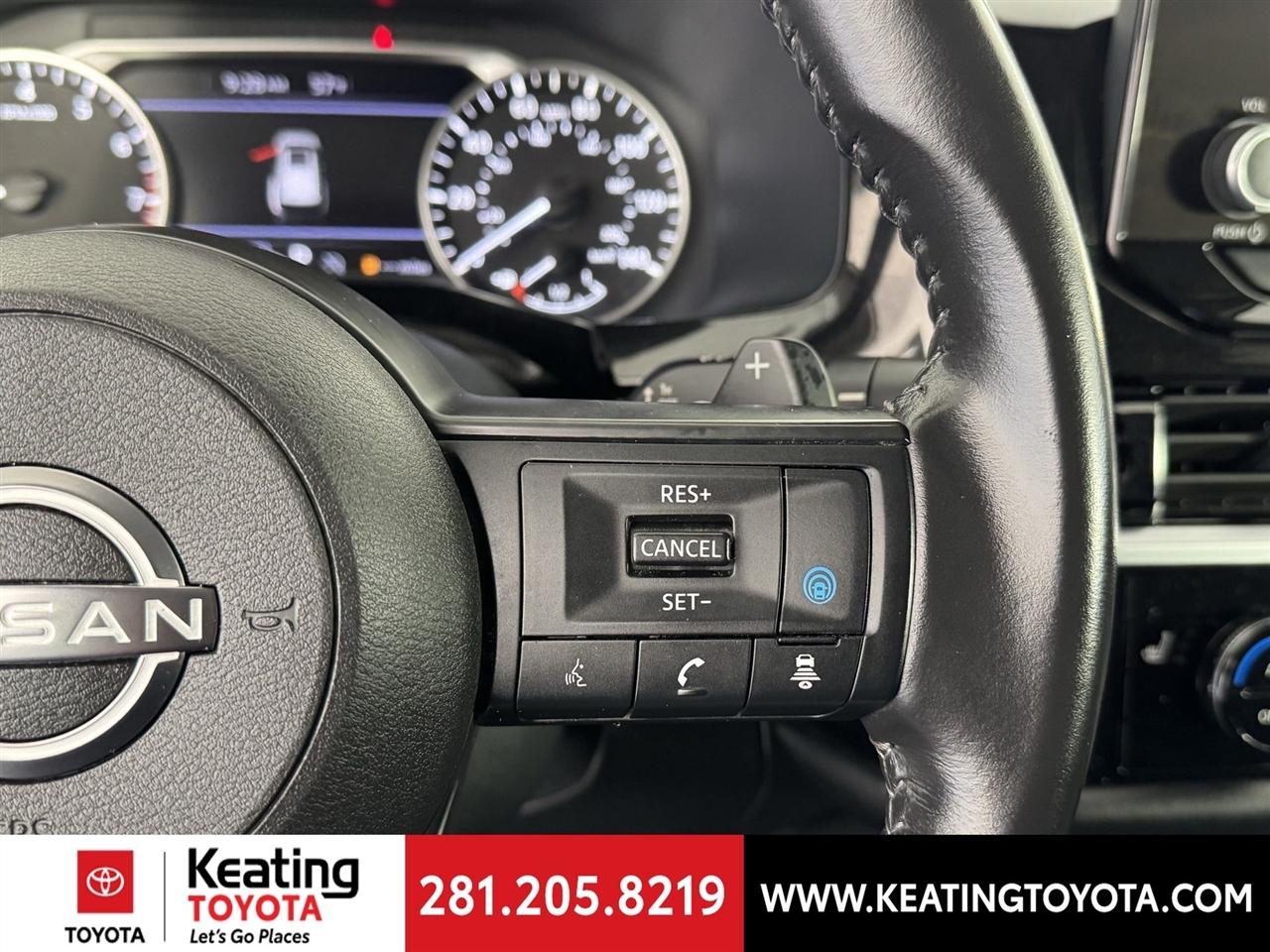 Nissan Pathfinder SV 4WD 2024