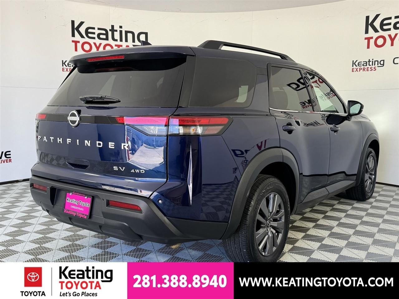 Nissan Pathfinder SV 4WD 2024