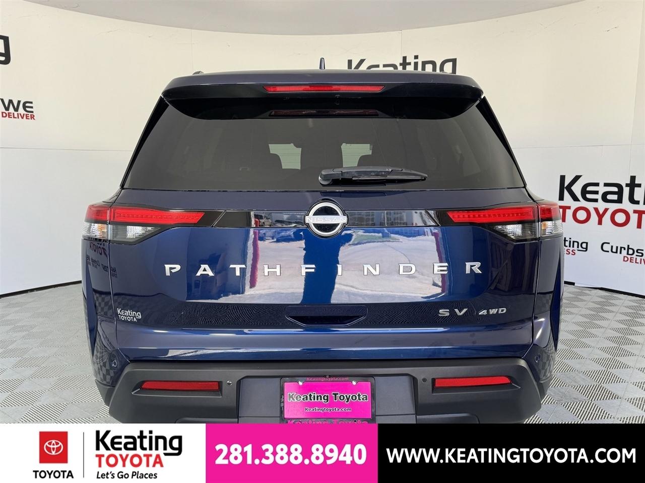 Nissan Pathfinder SV 4WD 2024