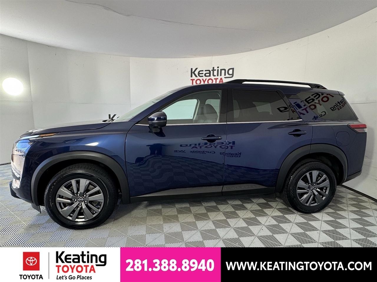 Nissan Pathfinder SV 4WD 2024