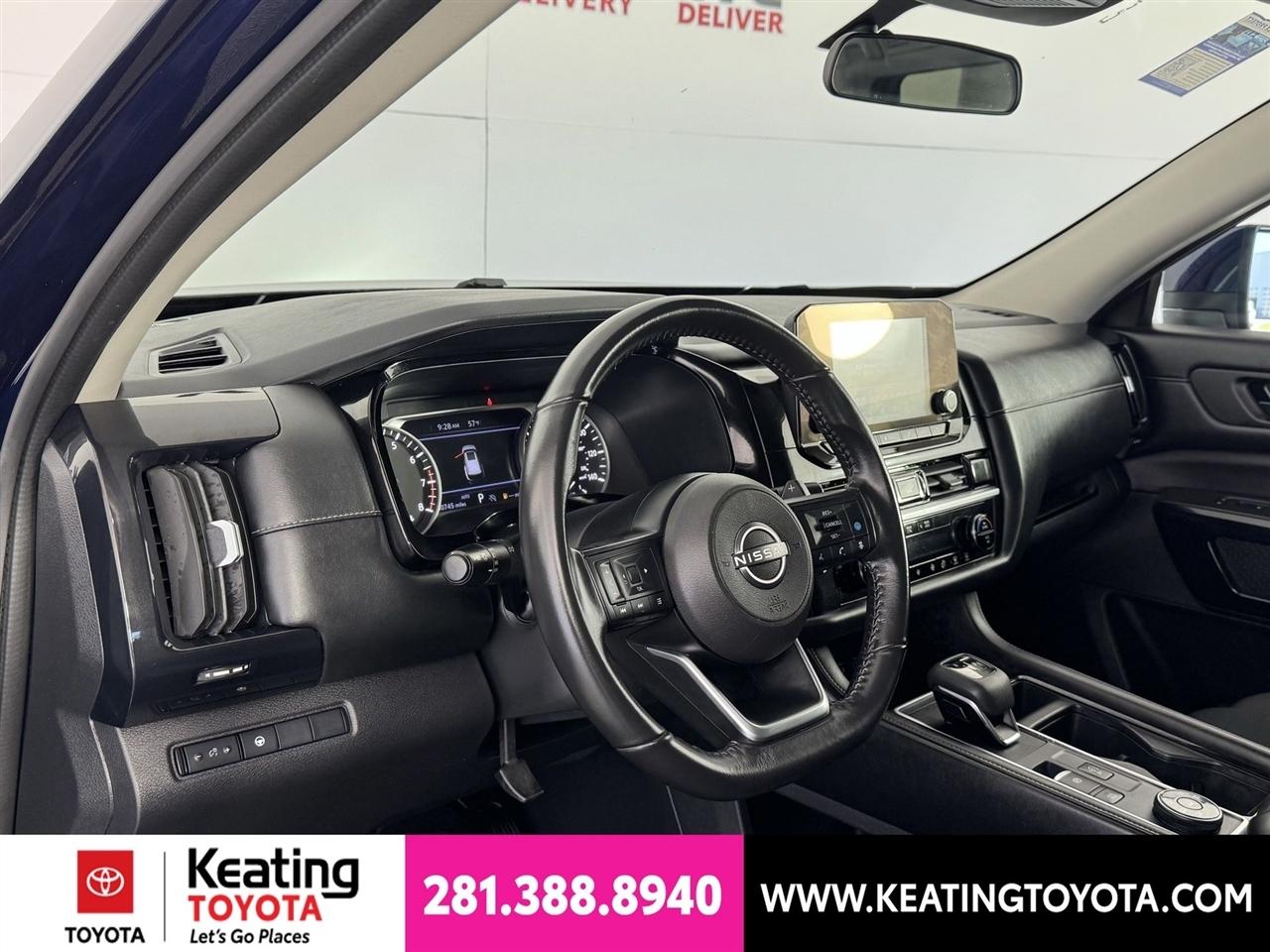Nissan Pathfinder SV 4WD 2024
