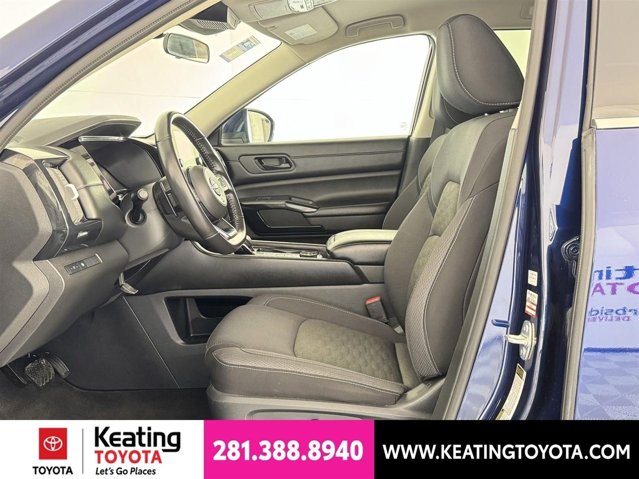 Nissan Pathfinder SV 4WD 2024