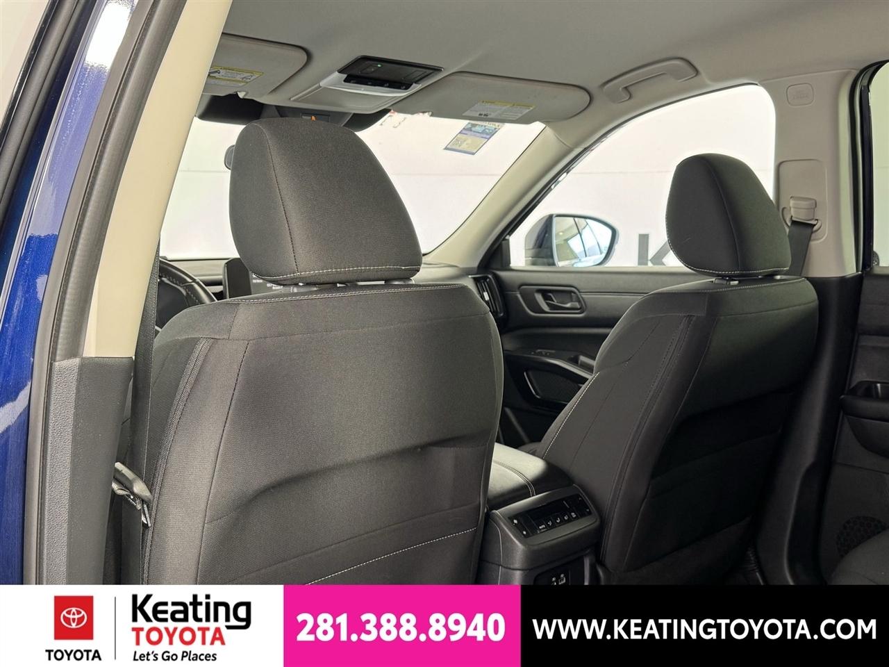 Nissan Pathfinder SV 4WD 2024